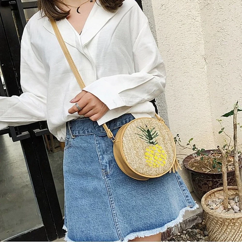 Tropical Pineapple Embroidered Round Straw Crossbody Bag - Picture 5 of 16